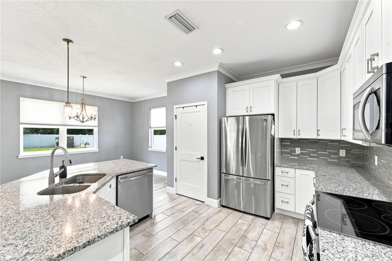 125 Longwood Drive, Osteen, FL 32764 Photo