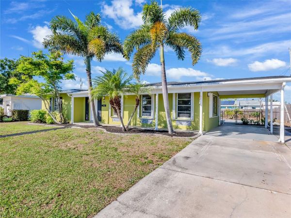 640 DALTON BOULEVARD , PORT CHARLOTTE, FL 33952