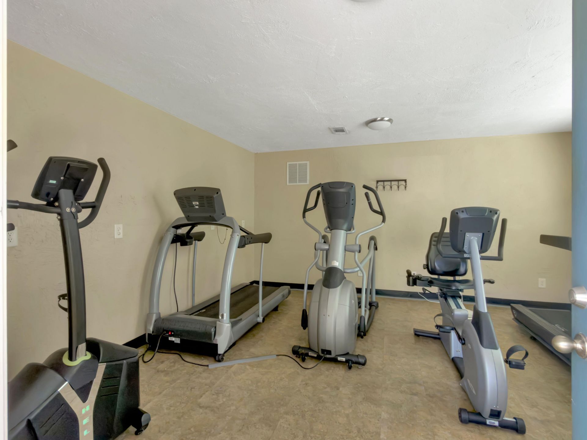 1846 Montclair Drive Photo 49
