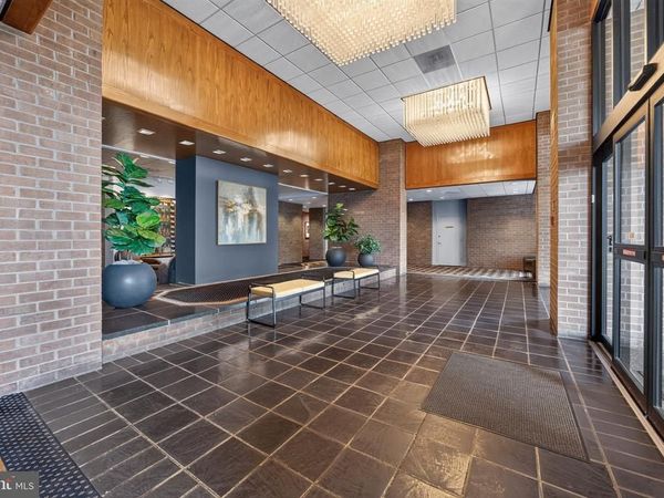 1800 OLD MEADOW ROAD, Unit 101, MCLEAN, VA 22102