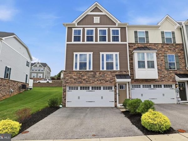 1054 ROSECROFT LANE, Unit 24, YORK, PA 17403