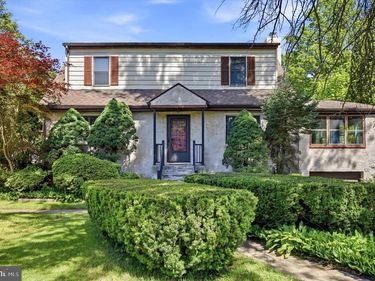 2206 LENHART ROAD, COLMAR, PA 18915