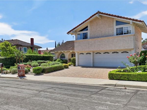 2082 Lindengrove Street , Westlake Village, CA 91361