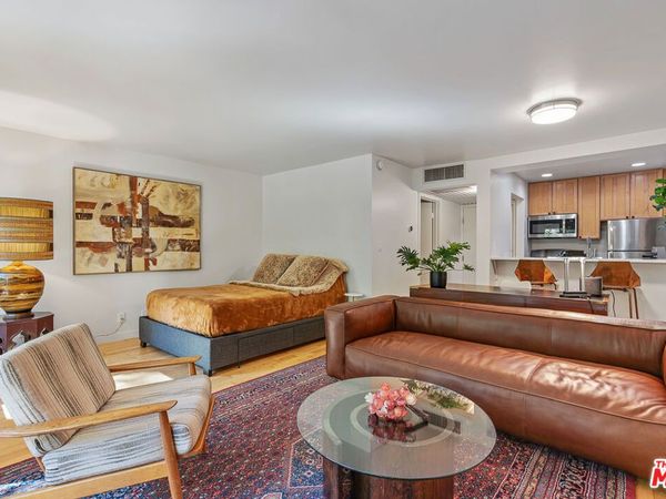 950 N Kings Road , Unit 106, West Hollywood, CA 90069