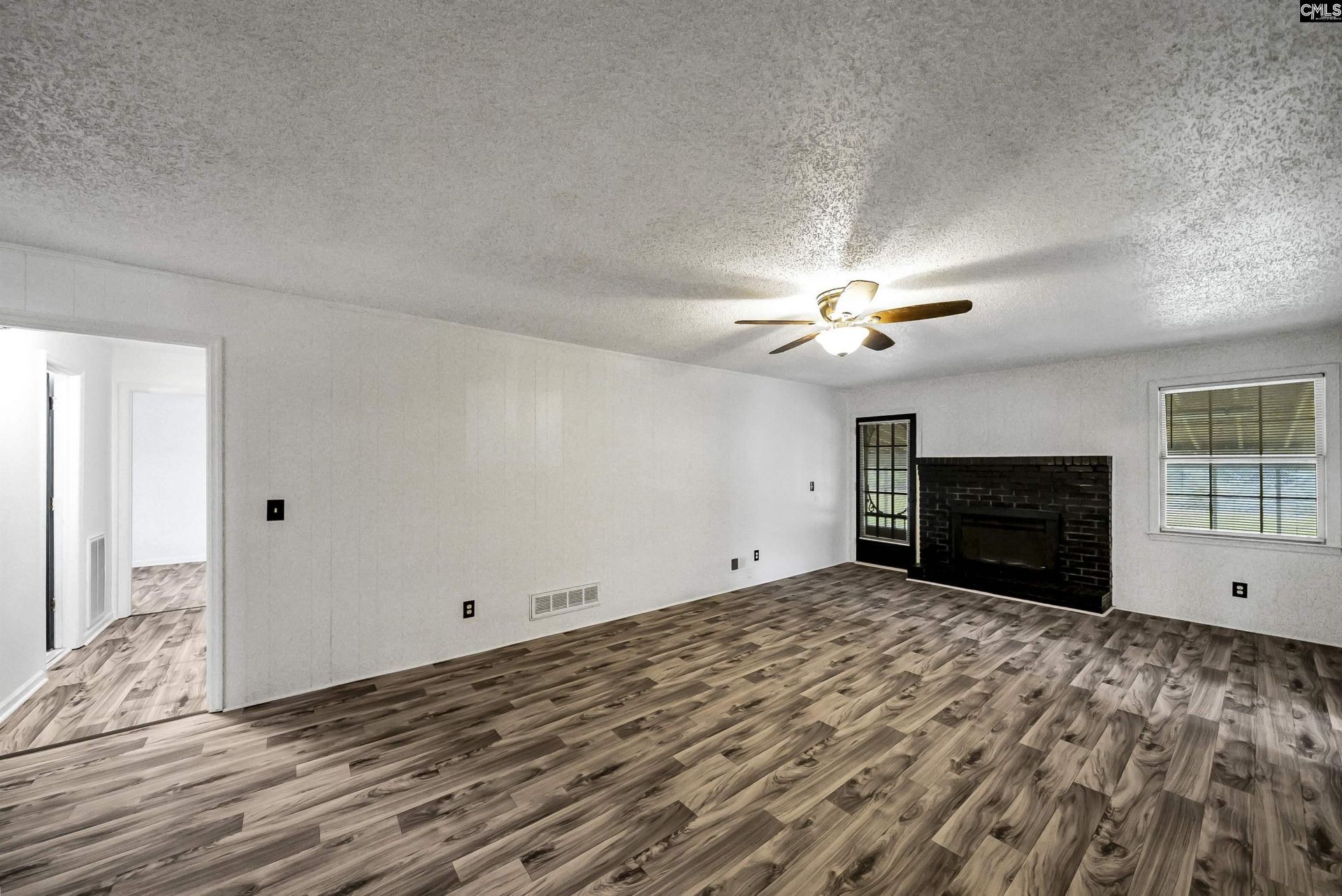 2756 American Avenue  Photo 10