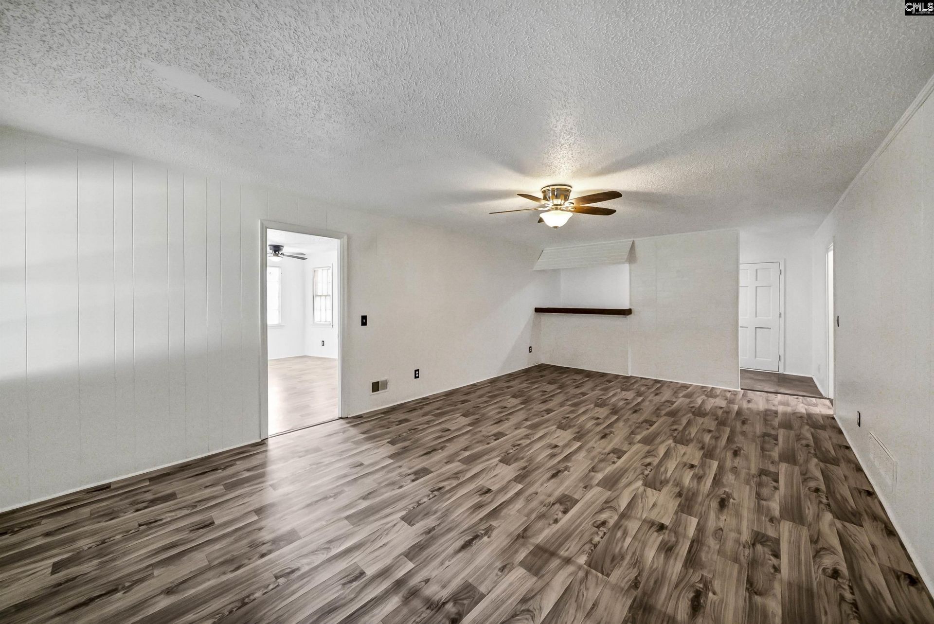 2756 American Avenue  Photo 12
