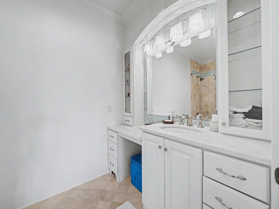 Property Image 73