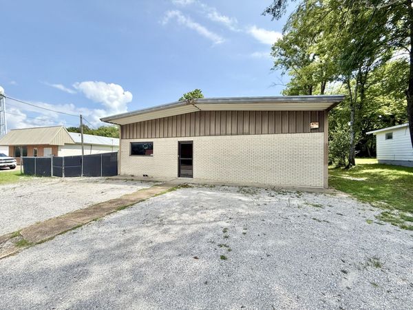 1837 Nelle St., Tupelo, MS 38801