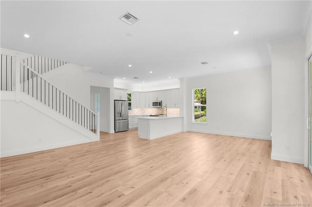 8109 SE Asaro Street, Hobe Sound, FL 33455 Photo