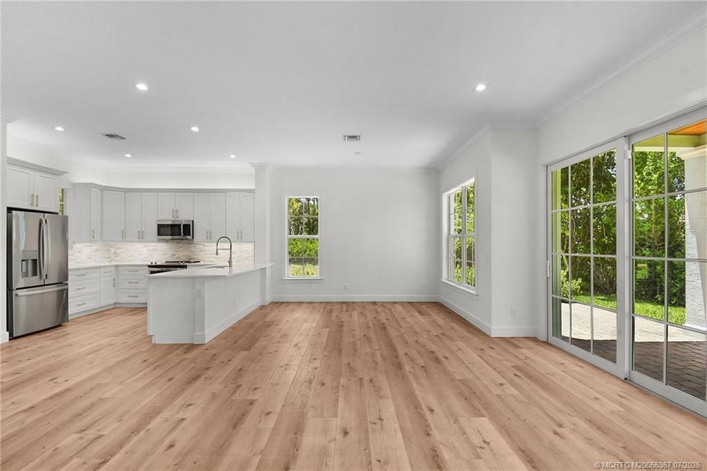 8109 SE Asaro Street, Hobe Sound, FL 33455 Photo