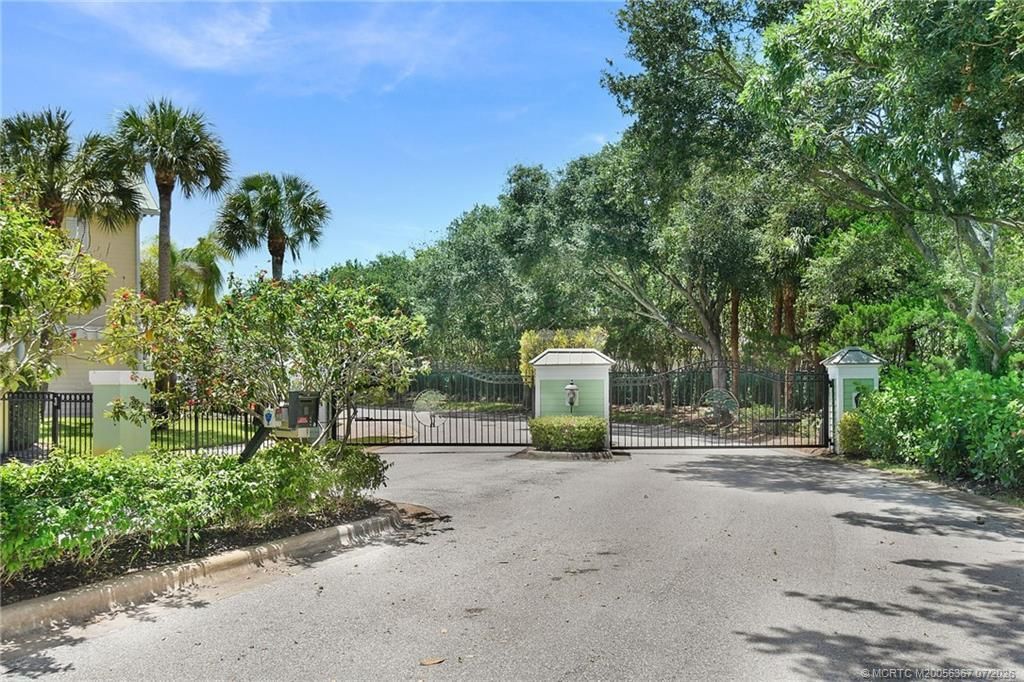 8109 SE Asaro Street, Hobe Sound, FL 33455 Photo