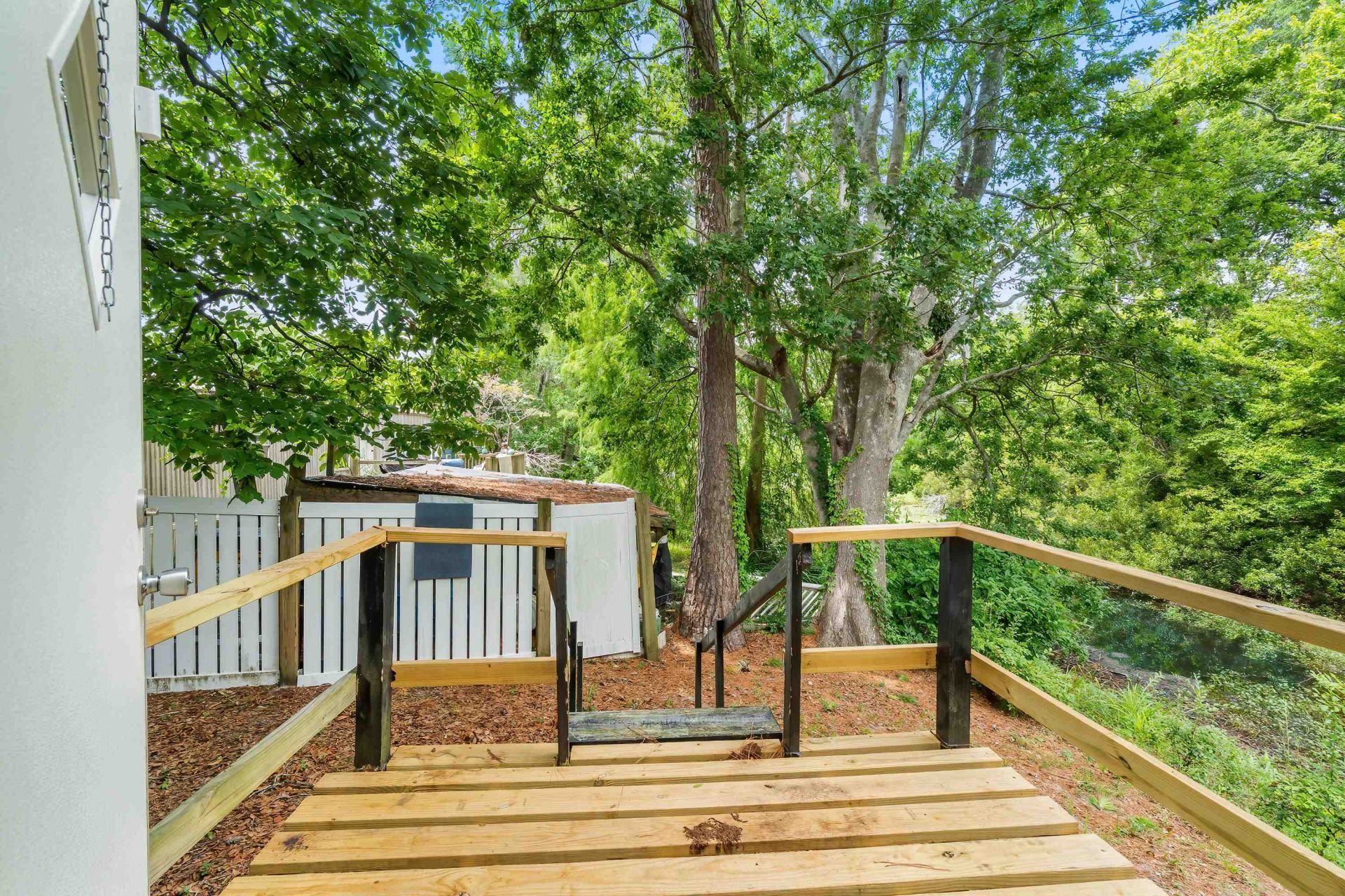 2409 Horne Ave.  Photo 34