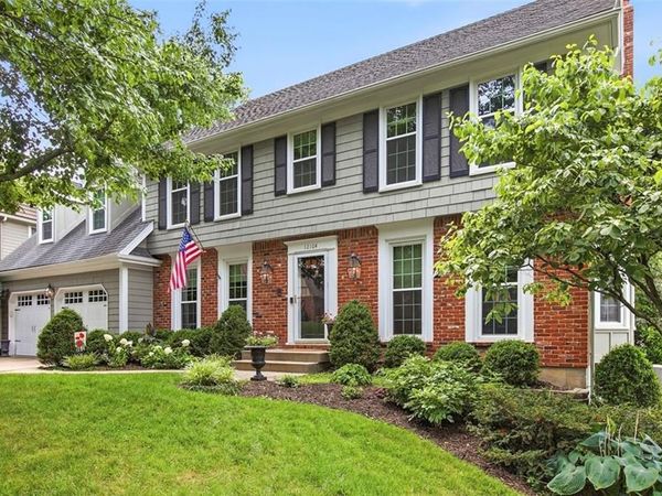 12104 Ballentine Street, Overland Park, KS 66213
