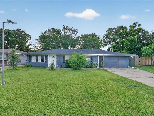 1029 S Bryan Street, Mesquite, TX 75149