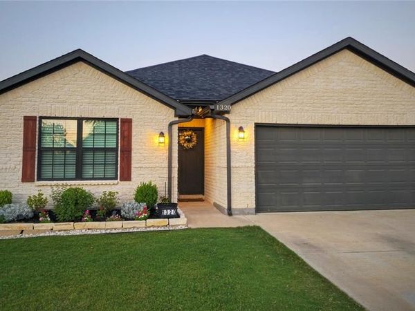 1320 Oak Valley, Denton, TX 76209