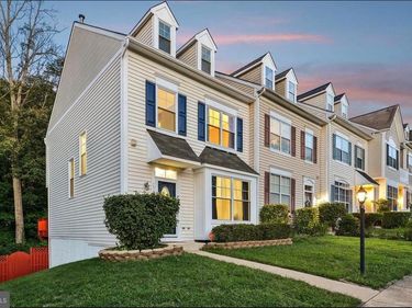3942 HARTLAKE STREET , WOODBRIDGE, VA 22192