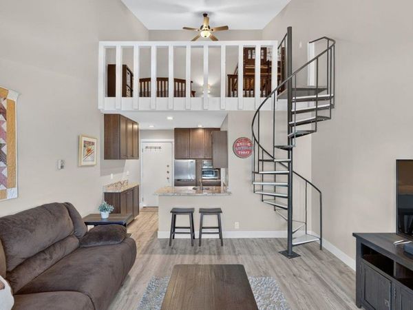 11589 Snowpeak Way, Unit #225, Truckee, CA 96161