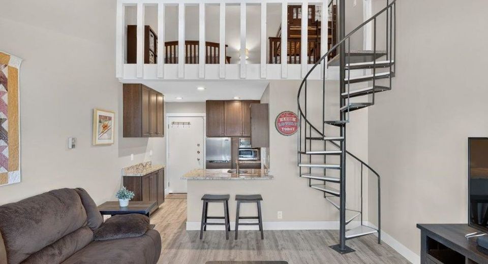 11589 Snowpeak Way, Unit #225, Truckee, CA 96161 Photo