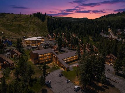 11589 Snowpeak Way, Unit #225, Truckee, CA 96161 Photo