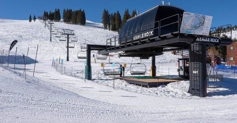 11589 Snowpeak Way, Unit #225, Truckee, CA 96161 Photo