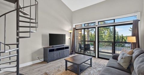 11589 Snowpeak Way, Unit #225, Truckee, CA 96161 Photo
