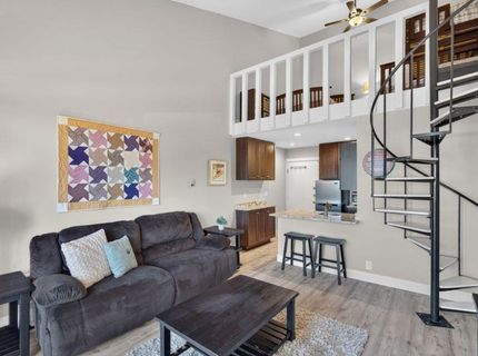11589 Snowpeak Way, Unit #225, Truckee, CA 96161 Photo