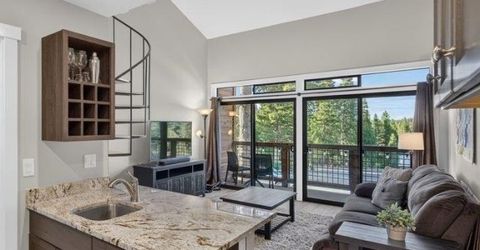 11589 Snowpeak Way, Unit #225, Truckee, CA 96161 Photo