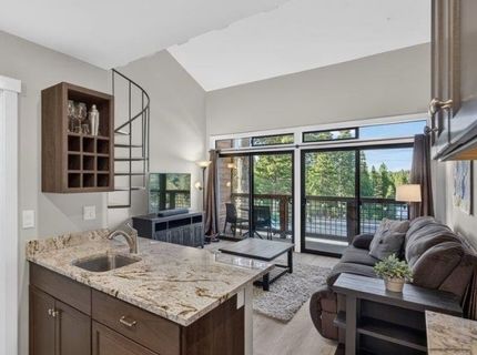 11589 Snowpeak Way, Unit #225, Truckee, CA 96161 Photo