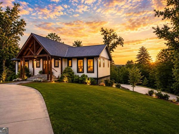 1046 Crossroads Church Road, Ellijay, GA 30540