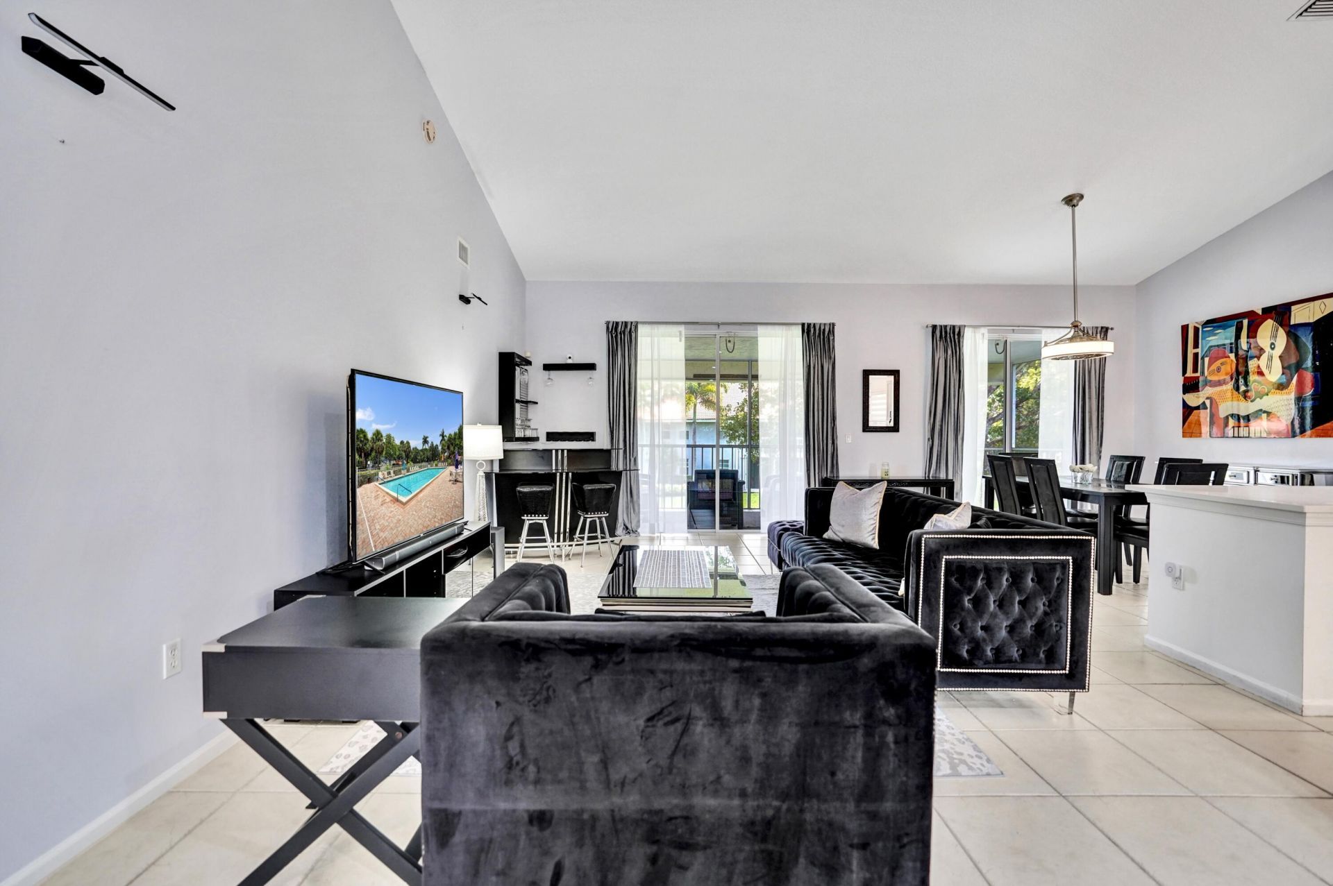 7669 Springwater Place, Unit 202, Boynton Beach, FL 33437 Photo