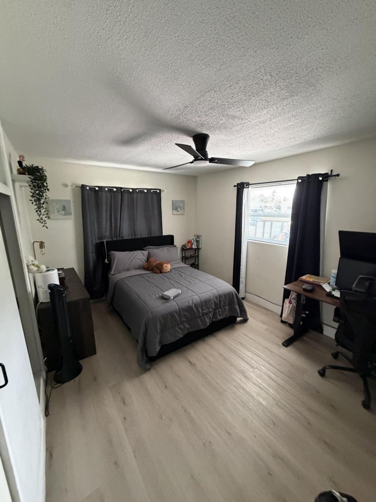 912 Montego Drive, West Palm Beach, FL 33415 Photo