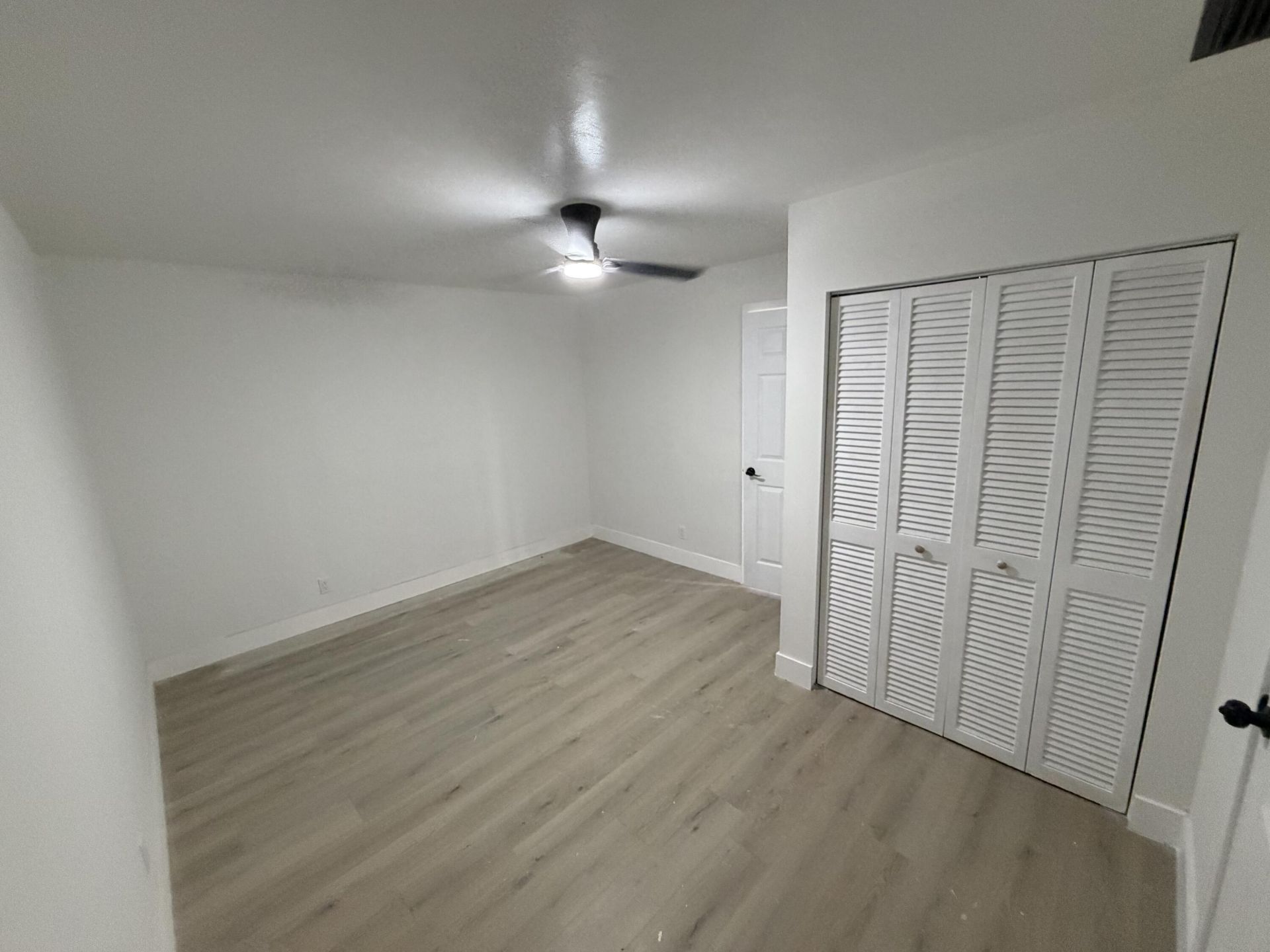 912 Montego Drive, West Palm Beach, FL 33415 Photo