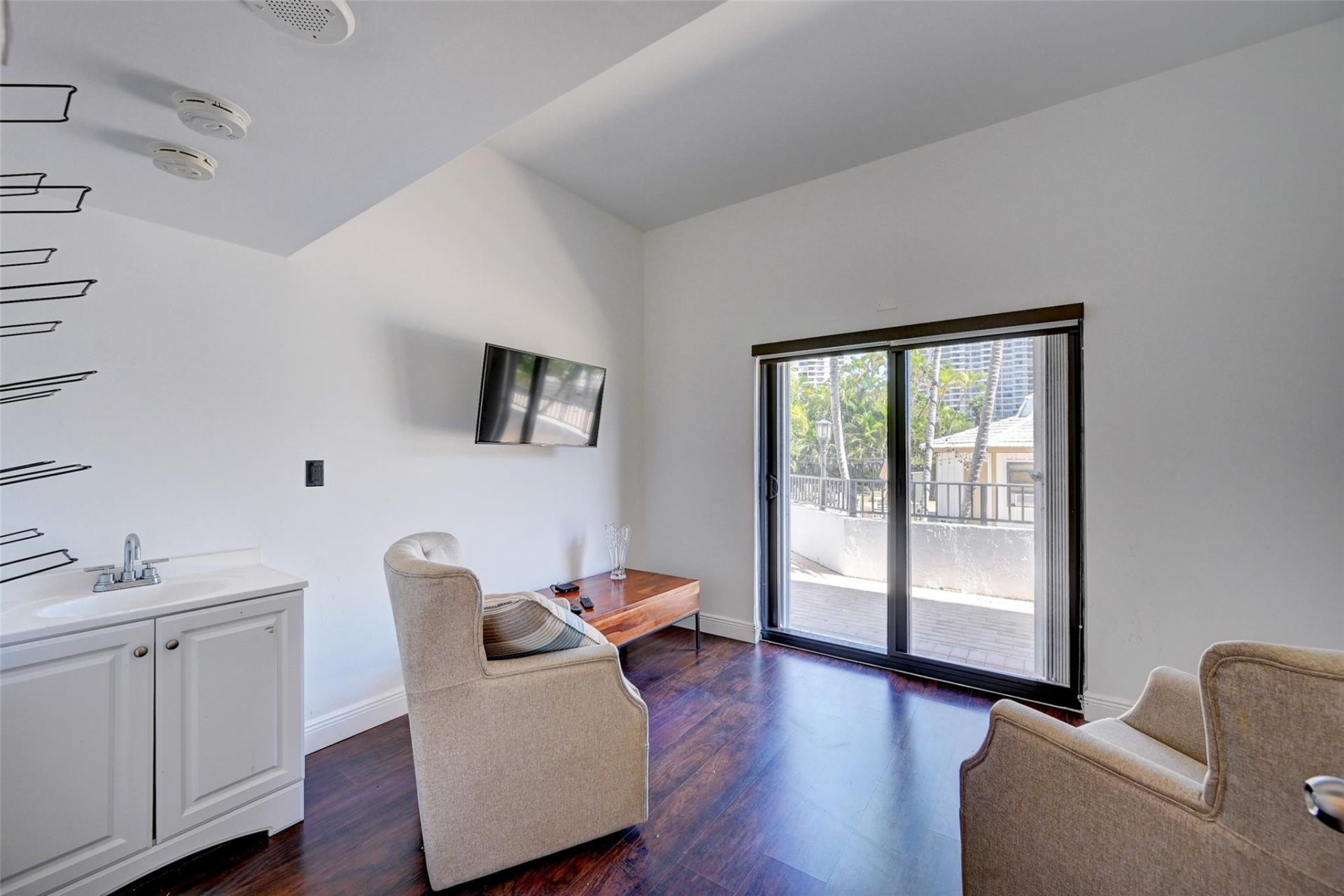 300 Three Islands Boulevard, Unit 101, Hallandale Beach, FL 33009 Photo