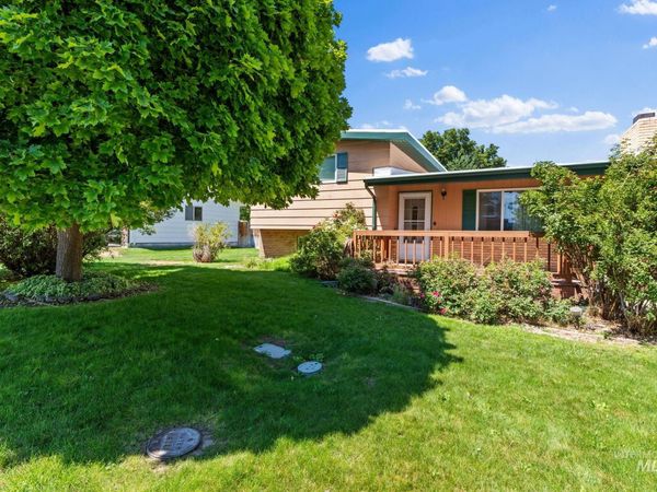 1535 Princeton Dr, Twin Falls, ID 83301