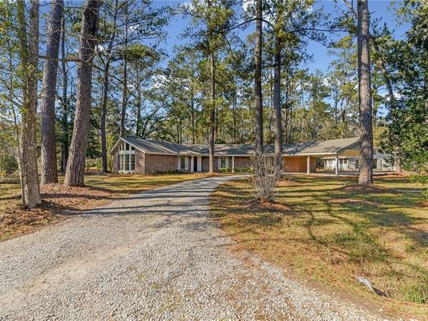 2211 S AMERICA Street, Covington, LA 70433