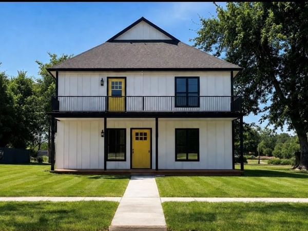 705 E Springer Avenue, Guthrie, OK 73044