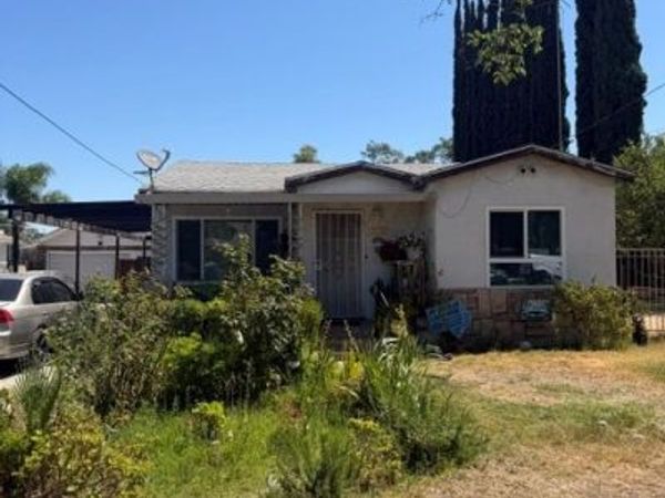 3539 Washington Street , Riverside, CA 92504