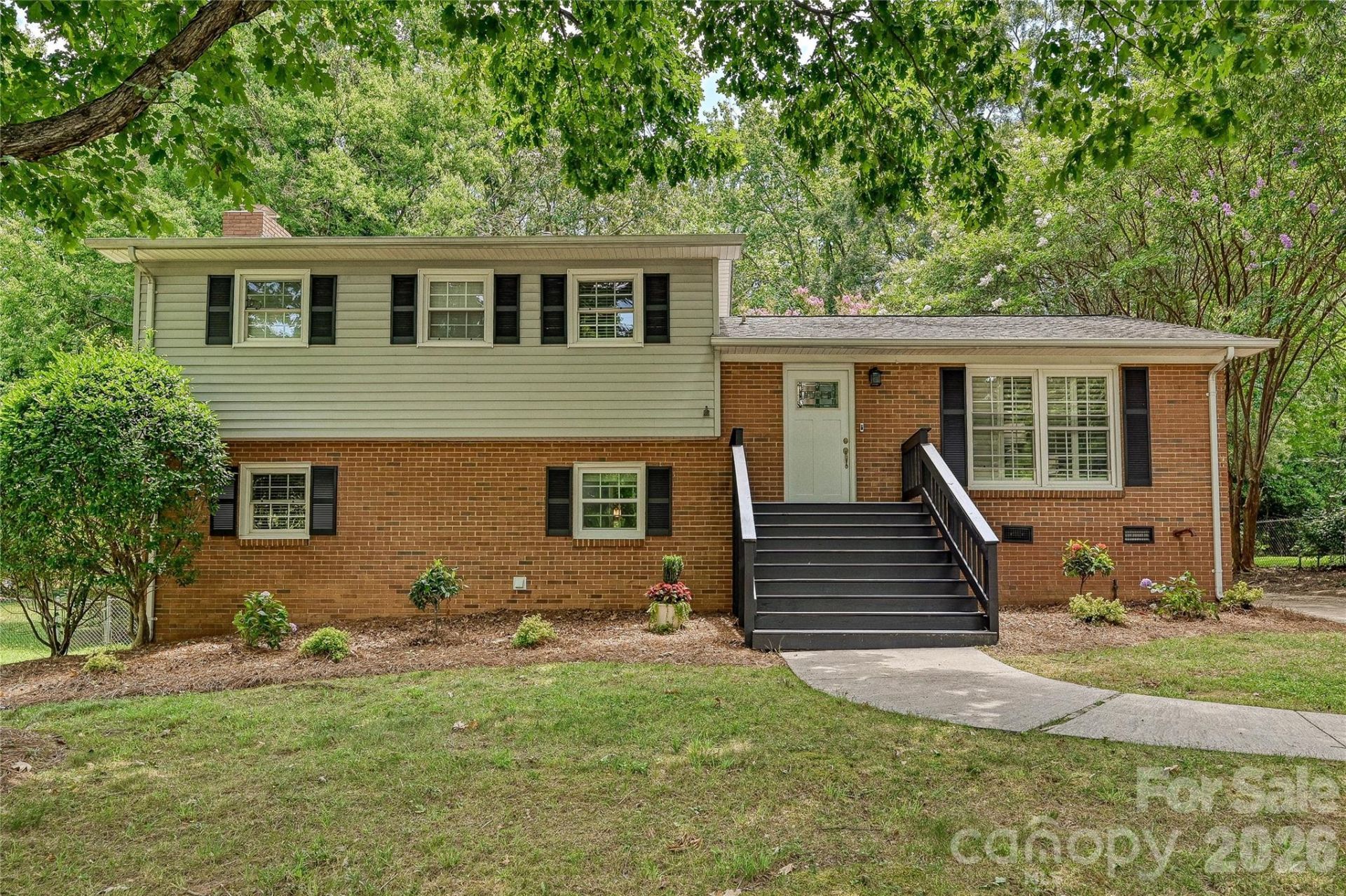 2308 Knickerbocker Drive , Charlotte, NC 28212 Main Photo