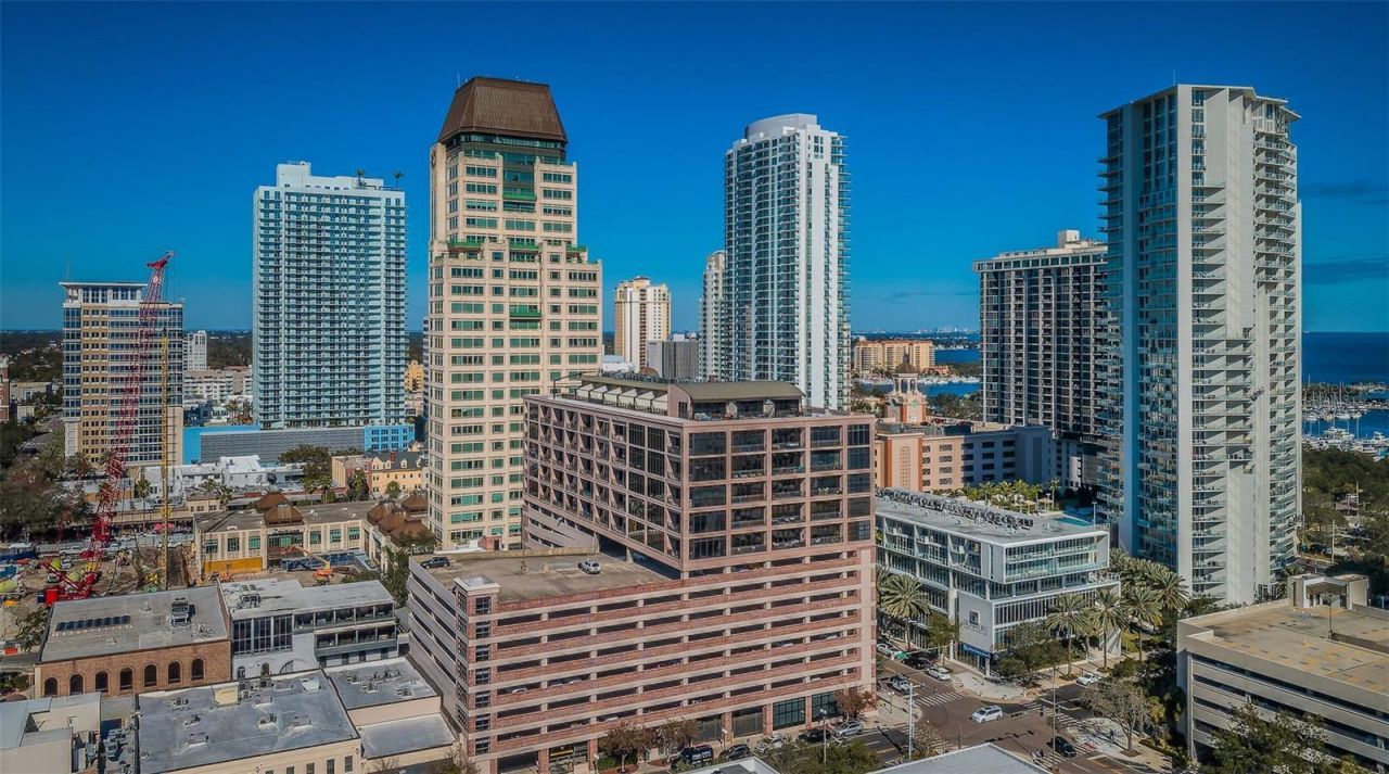 175 2nd Street S, Unit P04, Saint Petersburg, FL 33701 Photo