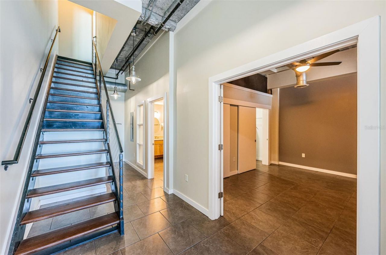 175 2nd Street S, Unit P04, Saint Petersburg, FL 33701 Photo