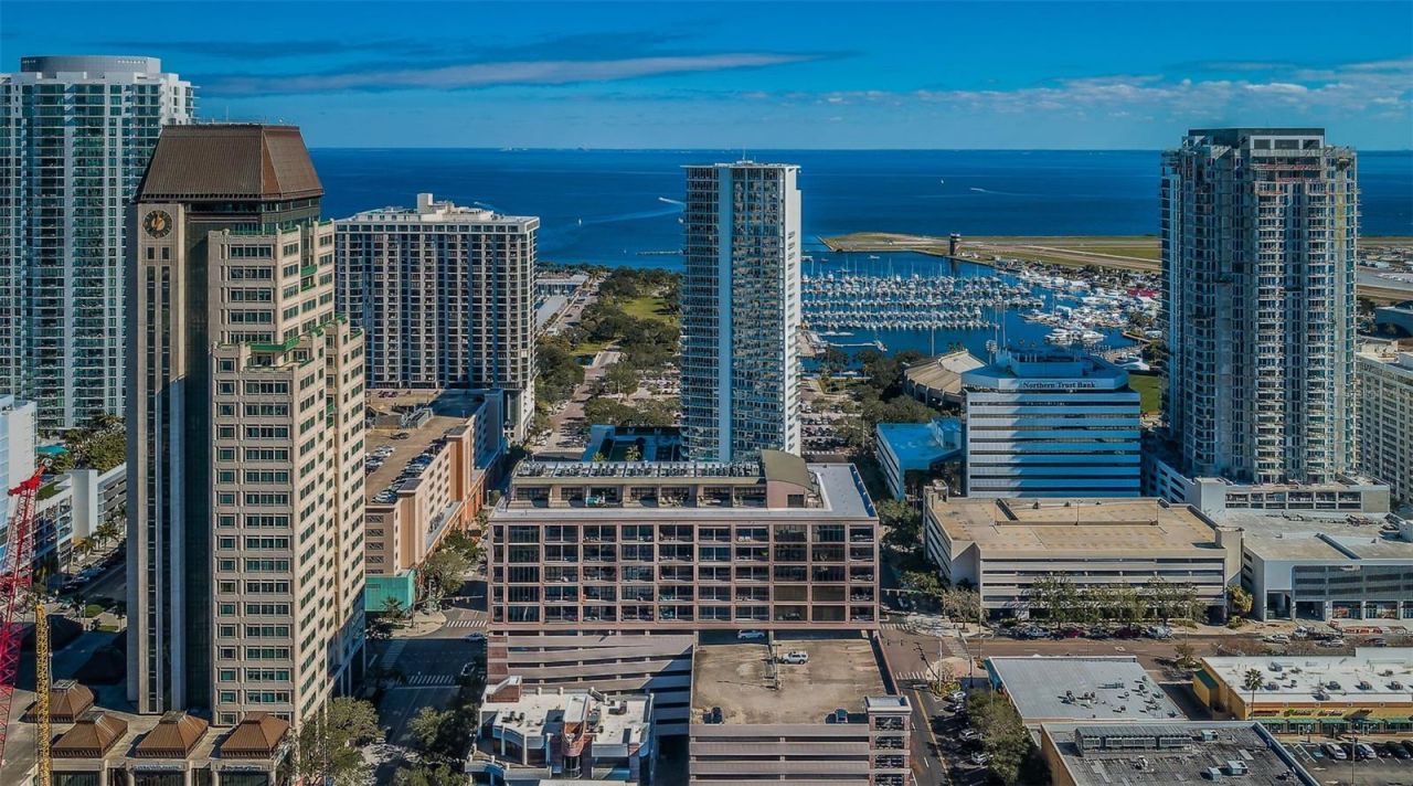 175 2nd Street S, Unit P04, Saint Petersburg, FL 33701 Photo
