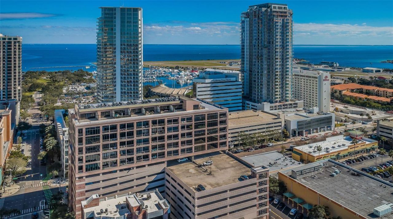 175 2nd Street S, Unit P04, Saint Petersburg, FL 33701 Photo
