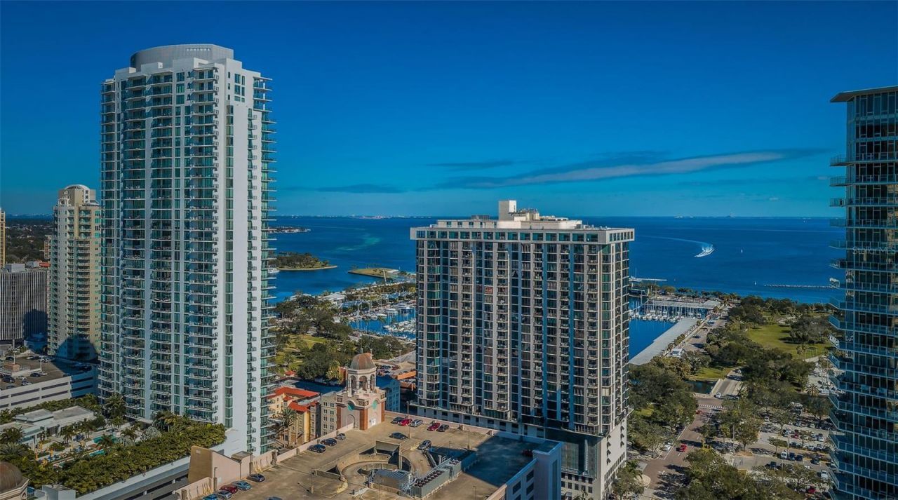 175 2nd Street S, Unit P04, Saint Petersburg, FL 33701 Photo