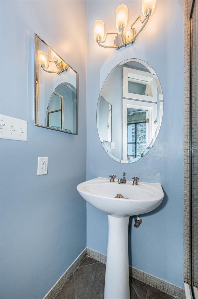 175 2nd Street S, Unit P04, Saint Petersburg, FL 33701 Photo
