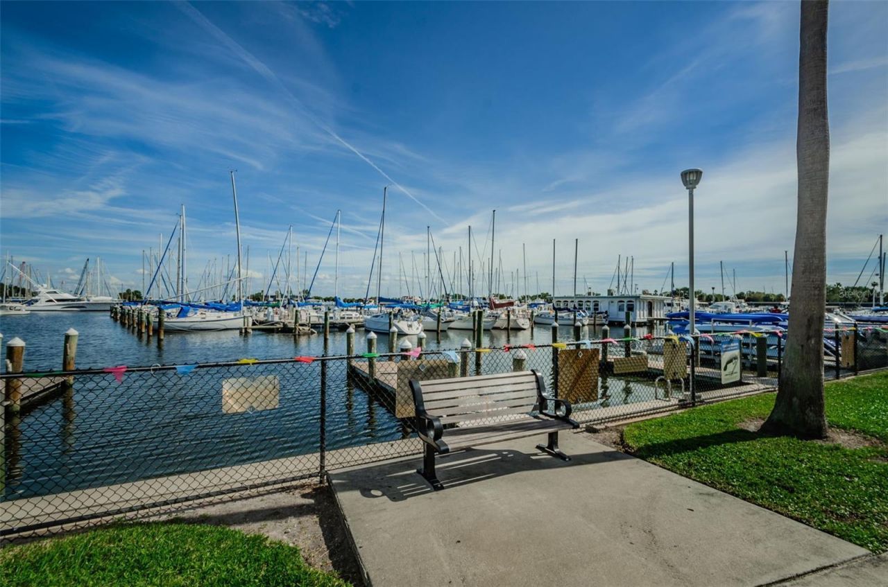 175 2nd Street S, Unit P04, Saint Petersburg, FL 33701 Photo