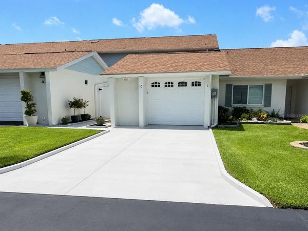 10 LONDON LANE, ORMOND BEACH, FL 32176