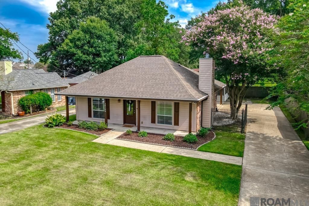 38106 E Lake Dr, Prairieville, LA 70769 Main Photo