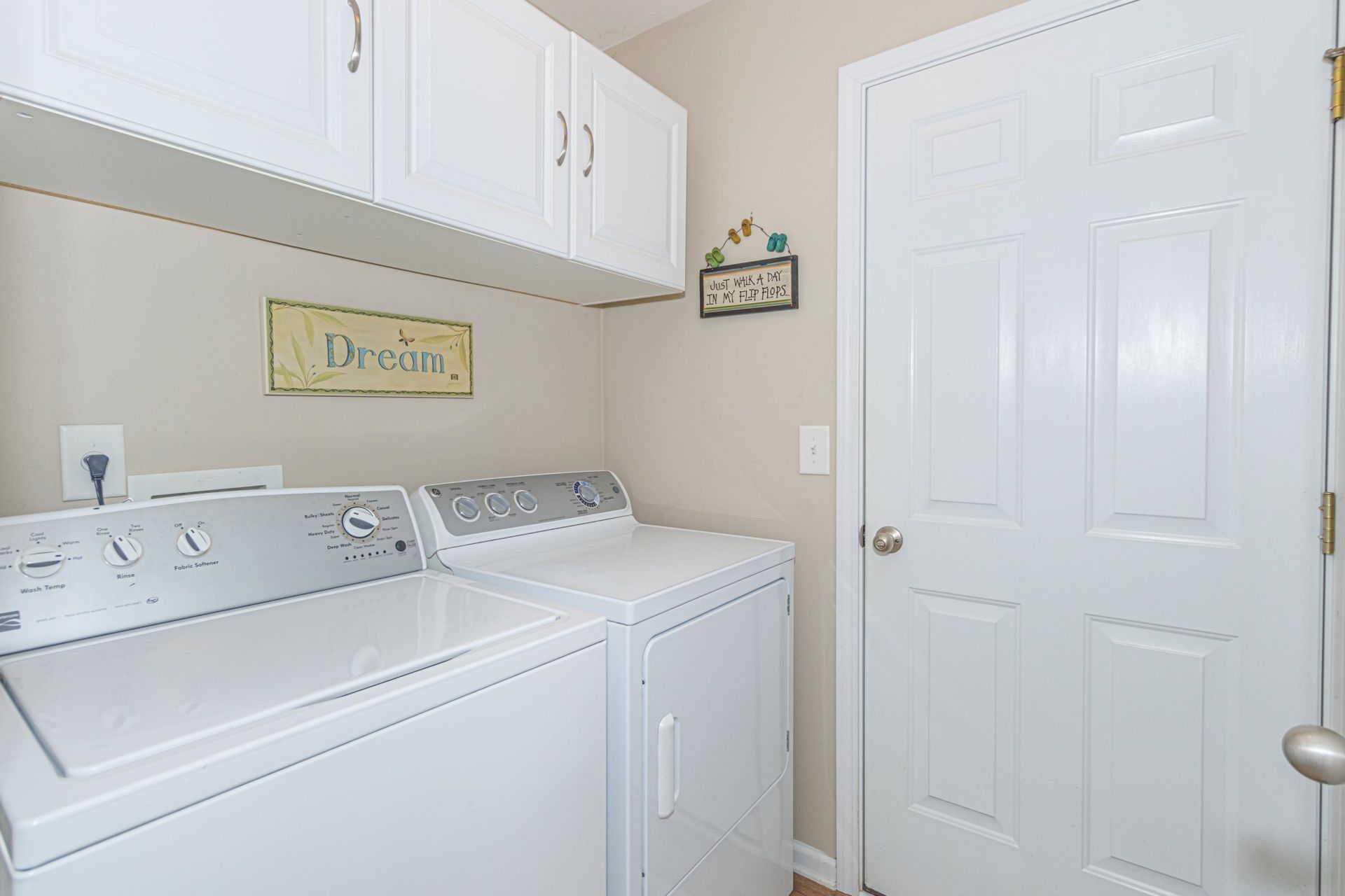 757 Bonita Loop Photo 24