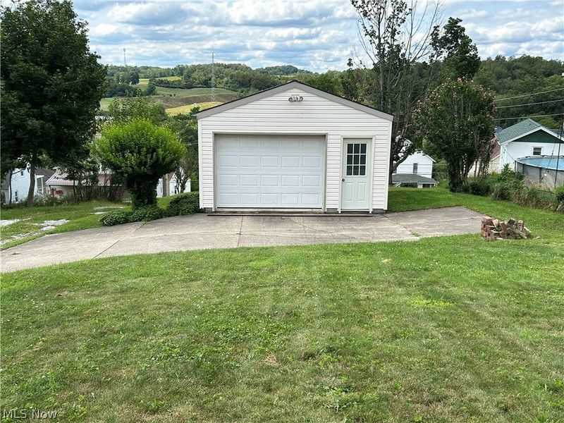 433 Park Avenue, Cadiz, OH 43907 Photo 4