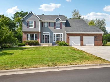 503 Abbey Way, Mendota Heights, MN 55120
